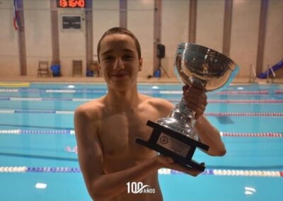 Ernesto Saldún con copa