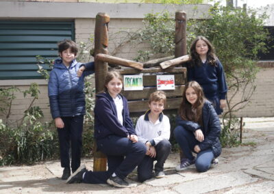 Quinto C en el patio