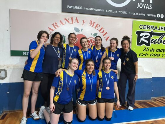 Plantel sub-16 femenino de vóleibol