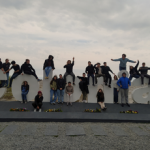 El grupo de estudiantes en Colonia del Sacramento